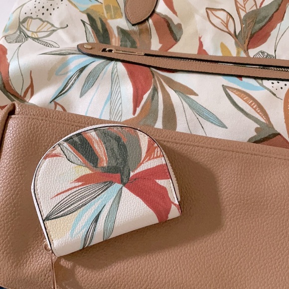 Darling tote and matching wallet - Picture 4 of 4